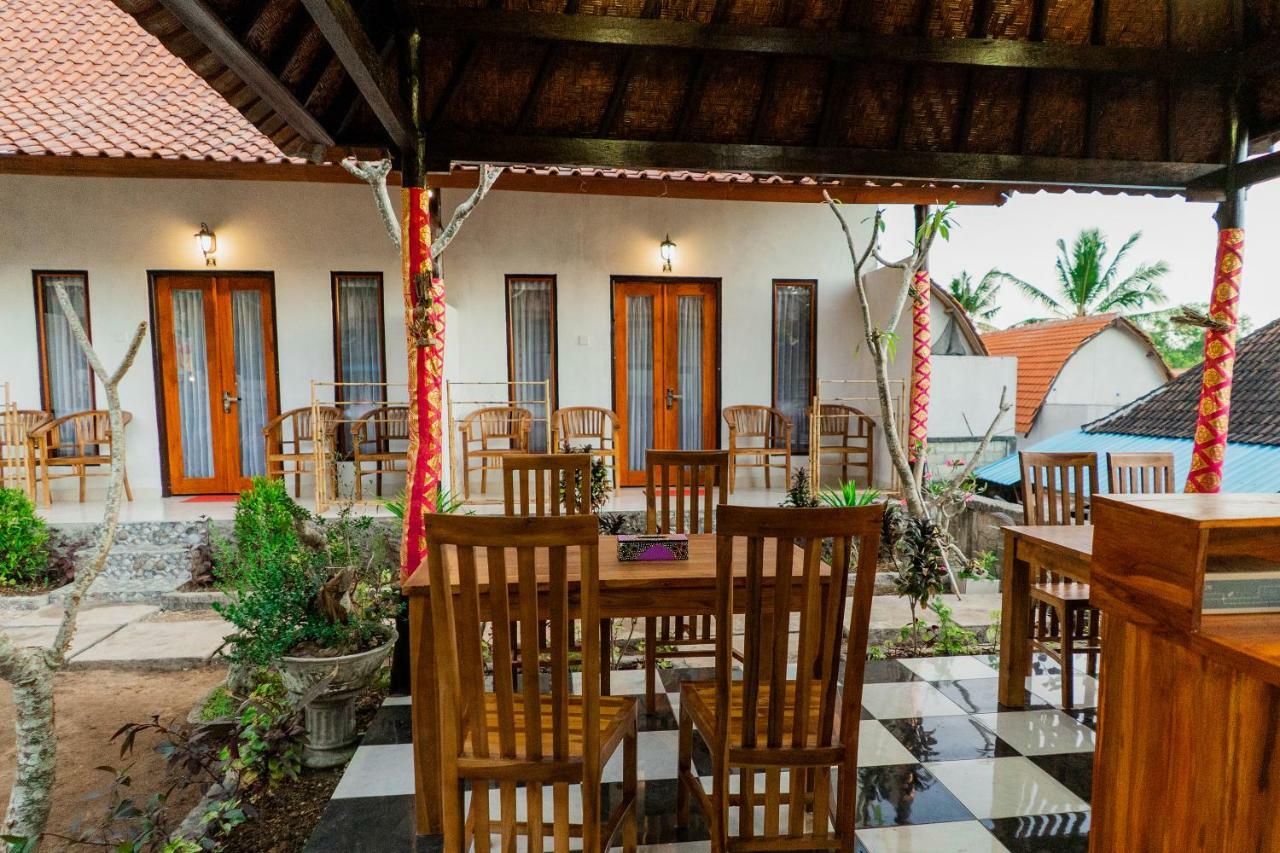 Kamasanti Hostel Toyapakeh Exterior photo
